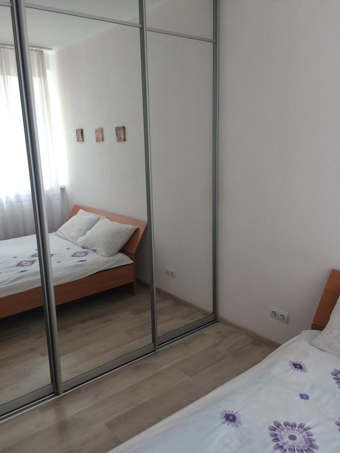 Cozy Apartment Near The Airport "Kyiv" Екстериор снимка